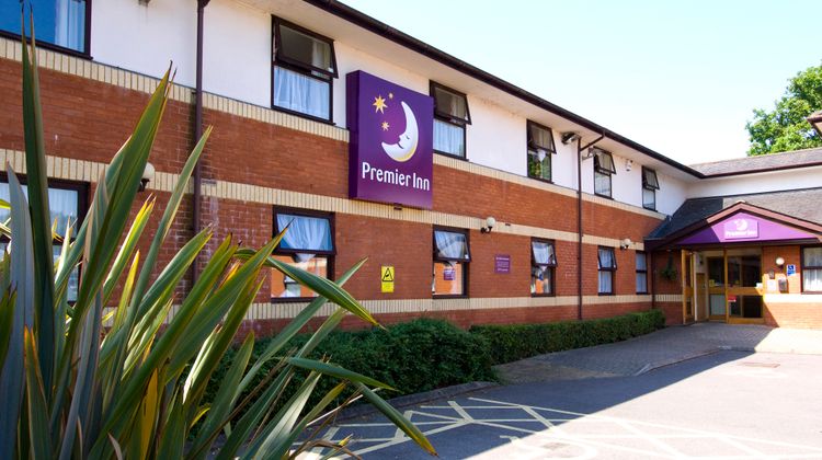 Premier Inn Fareham Exterior
