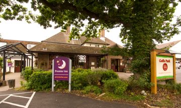 Premier Inn Gatwick Crawley (Goffs Park)