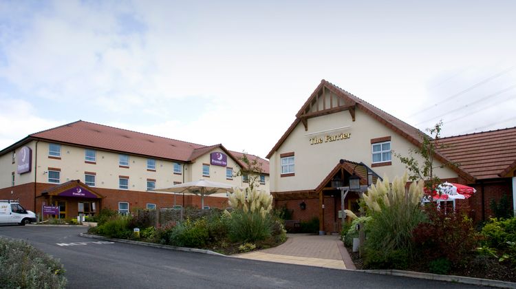 Premier Inn Grantham Exterior