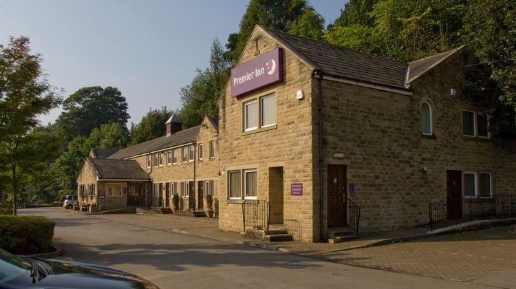 Premier Inn Halifax South (A629) Exterior