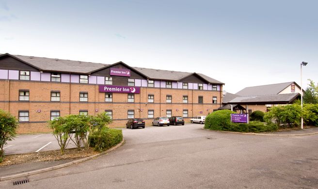 Premier Inn Hemel Hempstead West Exterior
