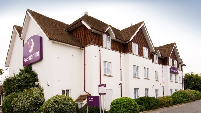 <b>Premier Inn Horsham Exterior</b>. Images powered by <a href="https://www.leonardoworldwide.com/" title="Leonardo Worldwide" target="_blank">Leonardo</a>.