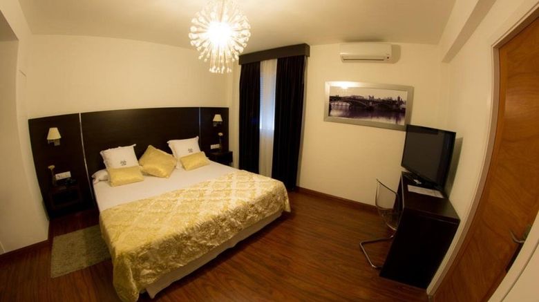 <b>Mare Hotel Room</b>. Images powered by <a href="https://www.leonardoworldwide.com/" title="Leonardo Worldwide" target="_blank">Leonardo</a>.