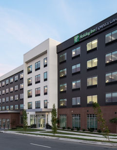 Holiday Inn Express & Suites Downtown