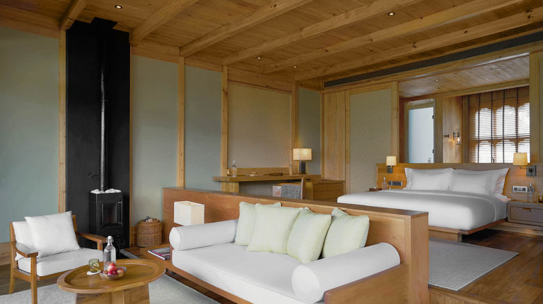 <b>Six Senses Bhutan Room</b>. Images powered by <a href="https://www.leonardoworldwide.com/" title="Leonardo Worldwide" target="_blank">Leonardo</a>.