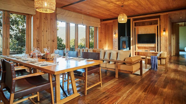 <b>Six Senses Bhutan Room</b>. Images powered by <a href="https://www.leonardoworldwide.com/" title="Leonardo Worldwide" target="_blank">Leonardo</a>.