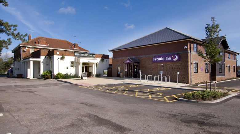 <b>Premier Inn Littlehampton Exterior</b>. Images powered by <a href="https://www.leonardoworldwide.com/" title="Leonardo Worldwide" target="_blank">Leonardo</a>.