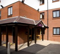Premier Inn London Hayes Heathrow(North) Exterior