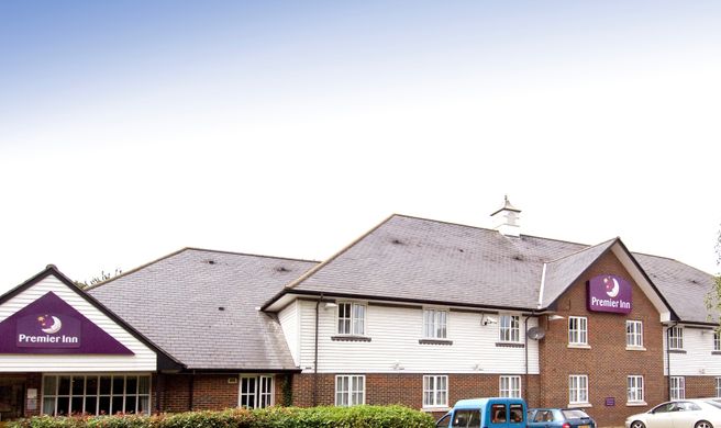 Premier Inn Maidstone (Sandling) Exterior