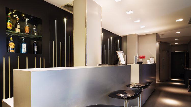 Arc de Triomphe Etoile Lobby