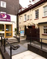 Premier Inn Manchester Altrincham