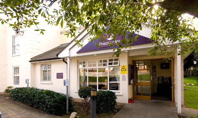 Premier Inn Merthyr Tydfil Exterior