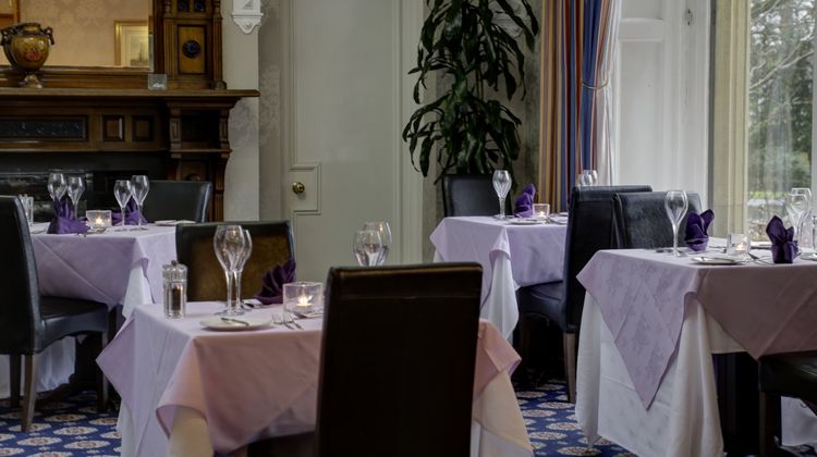 The Oaks Restaurant