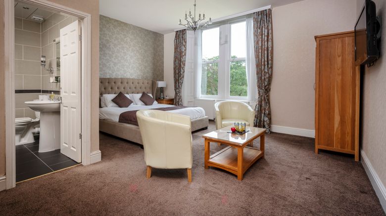 <b>The Oaks Room</b>. Images powered by <a href="https://www.leonardoworldwide.com/" title="Leonardo Worldwide" target="_blank">Leonardo</a>.