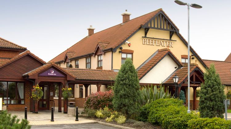 Premier Inn Newcastle Gosforth Exterior