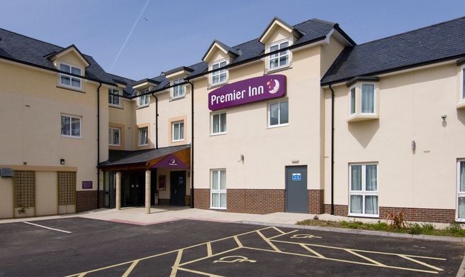 Premier Inn Newquay (Quintrell Downs) Exterior