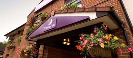 Premier Inn Nottingham South Exterior