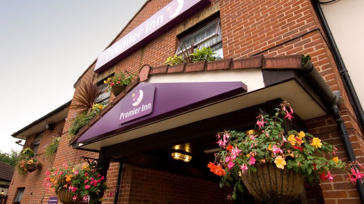 Premier Inn Nottingham South Exterior