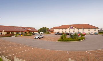 Premier Inn Oldham Central
