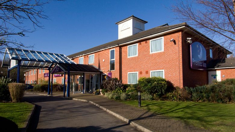 <b>Premier Inn Pontypool Exterior</b>. Images powered by <a href="https://www.leonardoworldwide.com/" title="Leonardo Worldwide" target="_blank">Leonardo</a>.