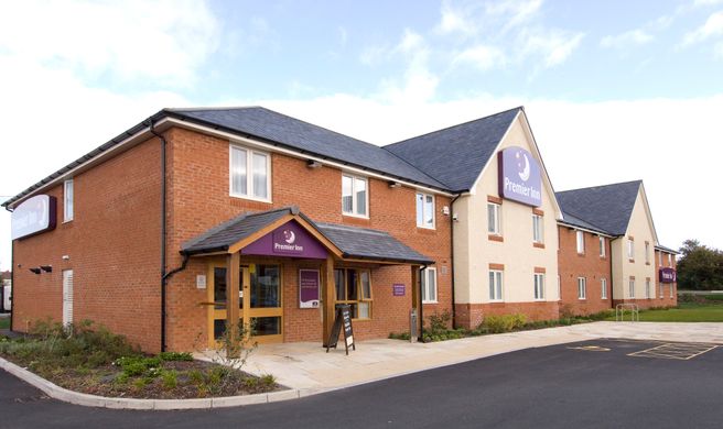 Premier Inn Rhuddlan Exterior