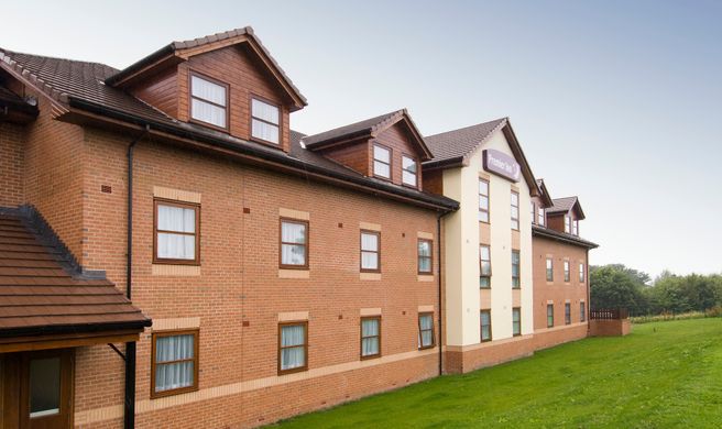 Premier Inn Ripley Exterior
