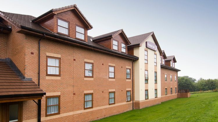 Premier Inn Ripley Exterior