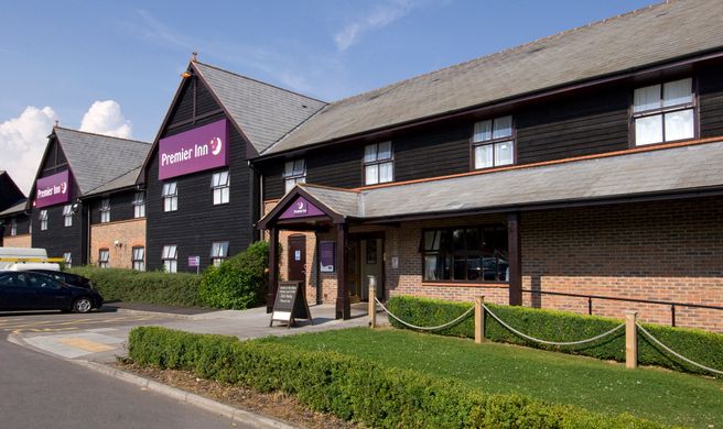 Premier Inn Salisbury Exterior