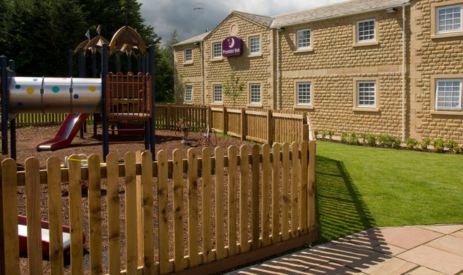 Premier Inn Skipton North (Gargrave) Exterior