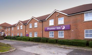 Premier Inn Warrington (A49-M62, J9)
