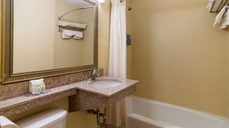 <b>Red Carpet Inn - Newark Airport Room</b>. Images powered by <a href="https://www.leonardoworldwide.com/" title="Leonardo Worldwide" target="_blank">Leonardo</a>.