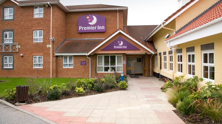 Premier Inn Welwyn Garden City Exterior
