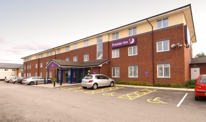 Premier Inn Warrington North Exterior