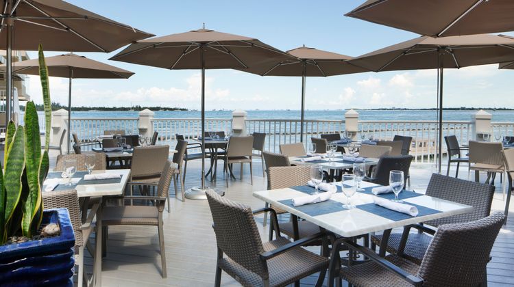 Pier House Resort & Spa Restaurant