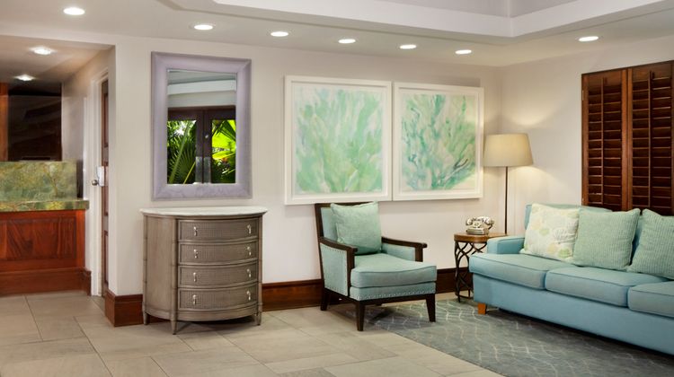 Pier House Resort & Spa Lobby