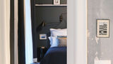 Cora Apartments Room