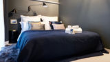 Cora Apartments Room