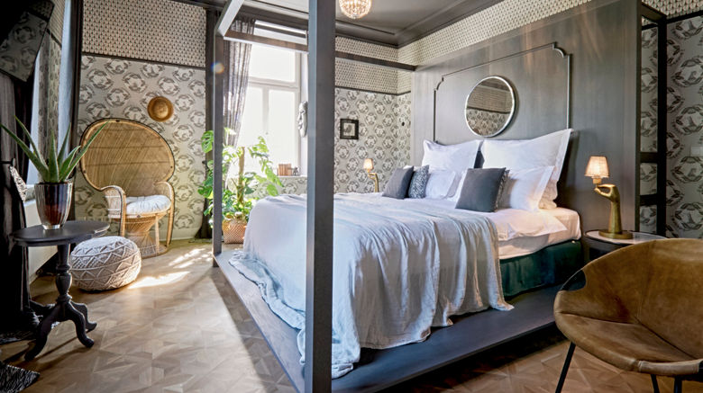 <b>Cora Apartments Room</b>. Images powered by <a href="https://www.leonardoworldwide.com/" title="Leonardo Worldwide" target="_blank">Leonardo</a>.