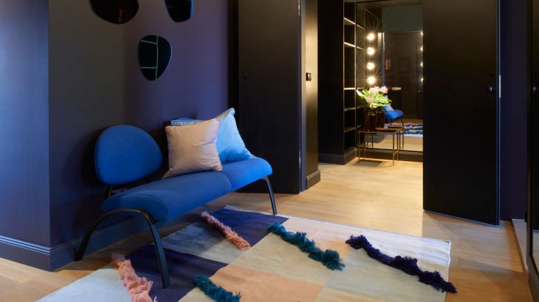 <b>Cora Apartments Lobby</b>. Images powered by <a href="https://www.leonardoworldwide.com/" title="Leonardo Worldwide" target="_blank">Leonardo</a>.