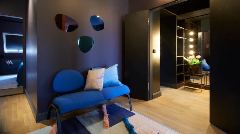 <b>Cora Apartments Lobby</b>. Images powered by <a href="https://www.leonardoworldwide.com/" title="Leonardo Worldwide" target="_blank">Leonardo</a>.