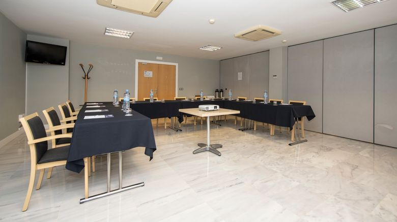 <b>Holiday Inn Express Barcelona - Montmelo Meeting</b>. Images powered by <a href="https://www.leonardoworldwide.com/" title="Leonardo Worldwide" target="_blank">Leonardo</a>.