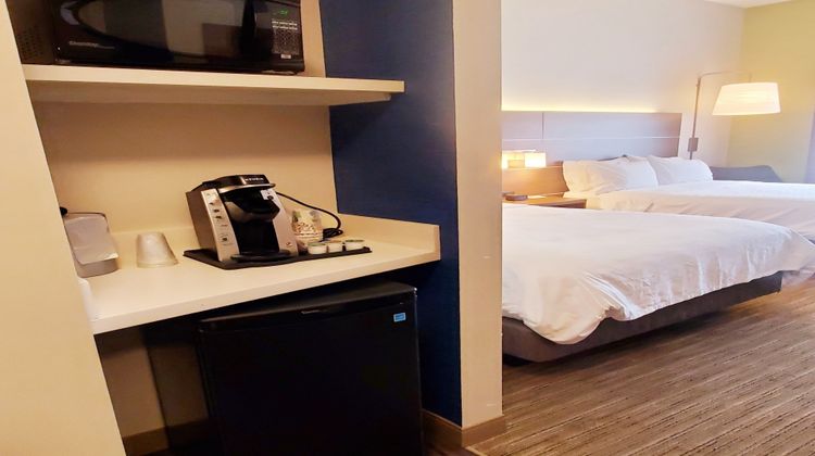 Holiday Inn Express/Stes Rehoboth Beach Room