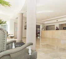 Aluasun Marbella Park Lobby