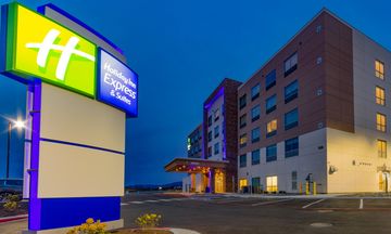Holiday Inn Express & Suites-Univ Area