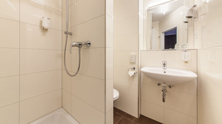 Novum Norddeutscher Hof Hotel Room