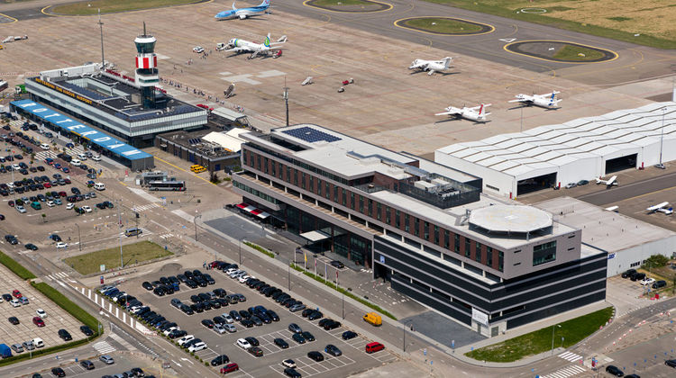 Wings Hotel Rotterdam Exterior