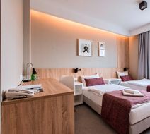 Hotel Falcon Room
