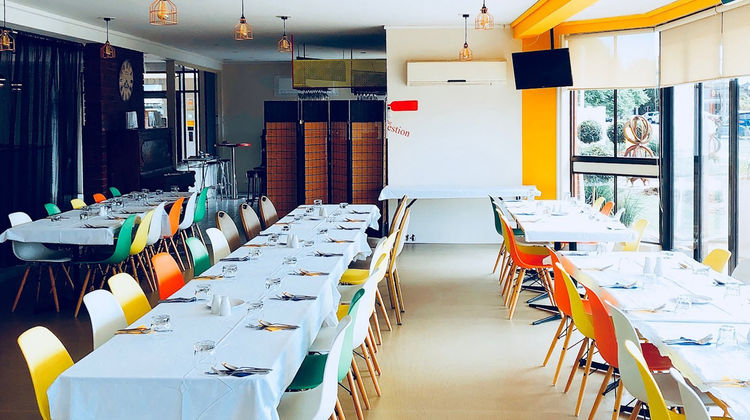 Meninya Palms Restaurant