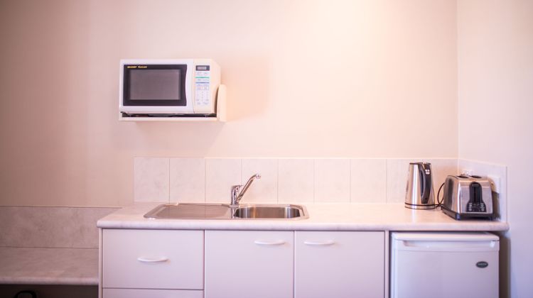 Yarra Gables Motel Room