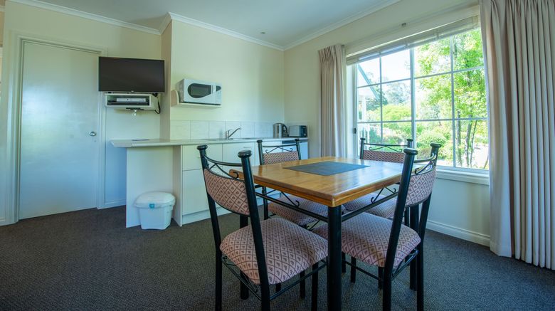 <b>Yarra Gables Motel Room</b>. Images powered by <a href="https://www.leonardoworldwide.com/" title="Leonardo Worldwide" target="_blank">Leonardo</a>.